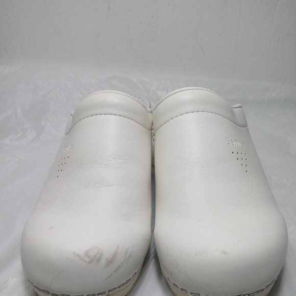 Sanita Clogs. ➗ - Picture 3 of 7